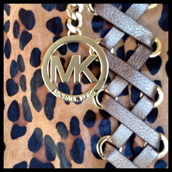 🔥 Michael Kors Rare Calf Hair Leopard Double-Leather Strap Hobo — Luxe & Mint! - Picture 4 of 13